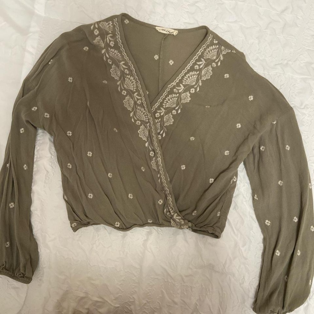 OLIVE GREEN FLOWER BLOUSE